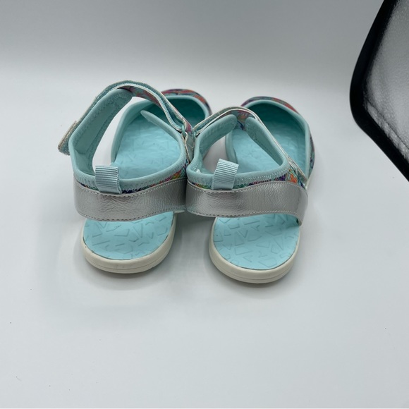 Lands end shoes - Picture 2 of 6